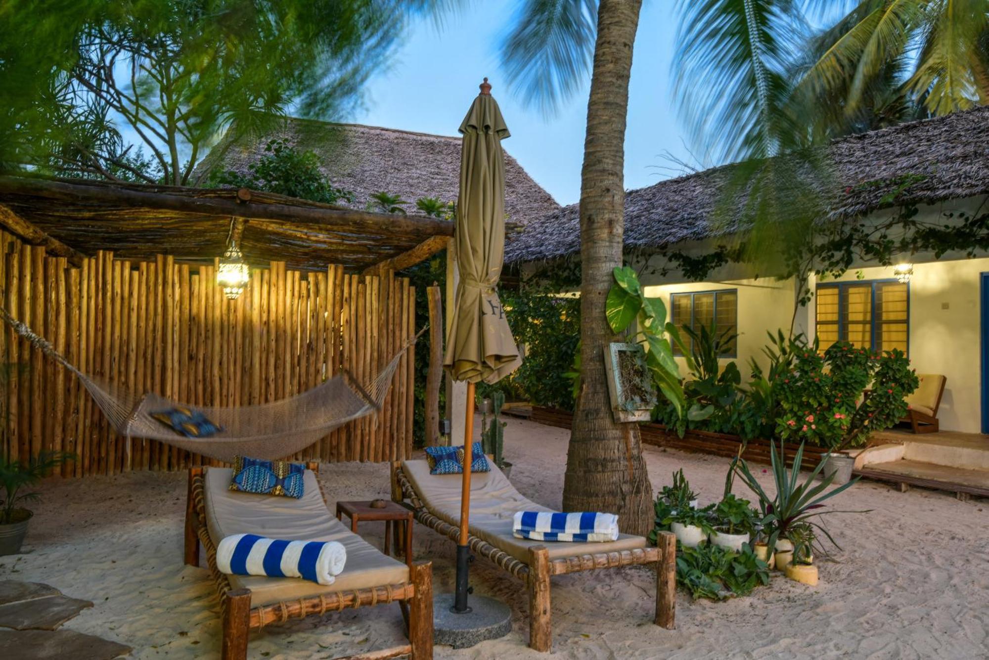 Badolina Bungalows Nungwi Extérieur photo